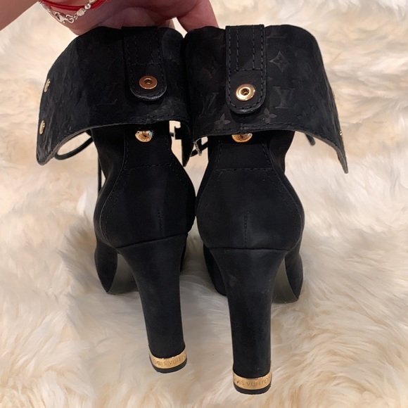 Louis Vuitton booties - Picture 4 of 5